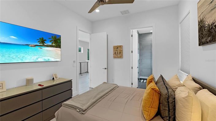 Image No.53-5 Bed Property for sale