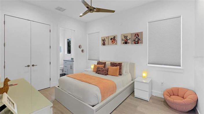 Image No.55-5 Bed Property for sale