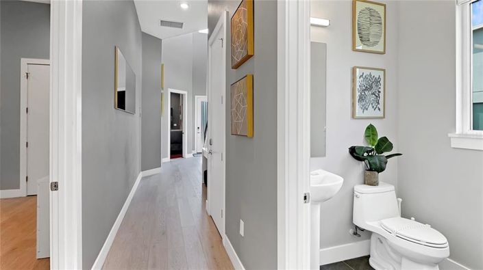 Image No.57-5 Bed Property for sale