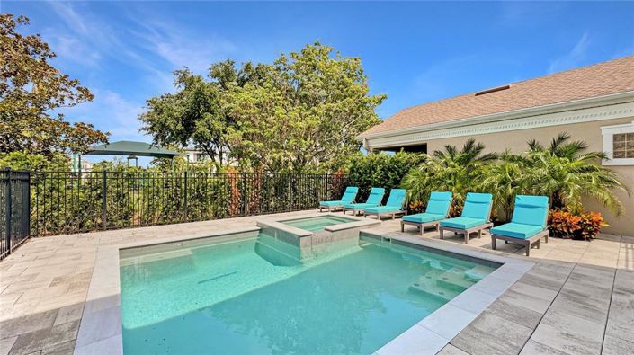 Image No.6-5 Bed Property for sale