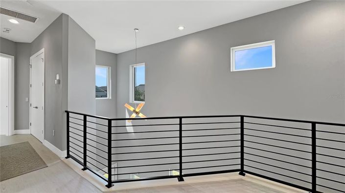 Image No.60-5 Bed Property for sale