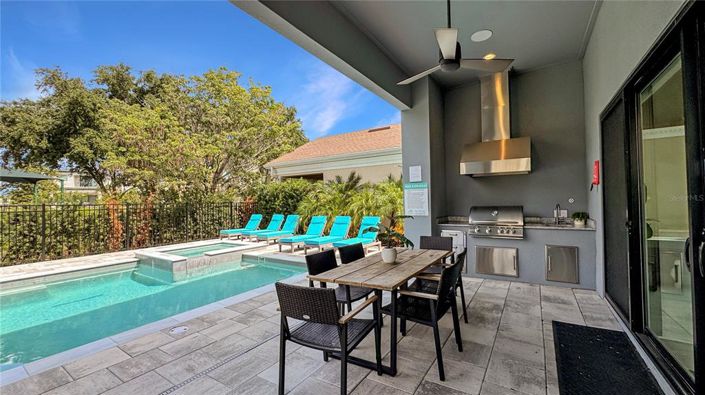 Image No.7-5 Bed Property for sale