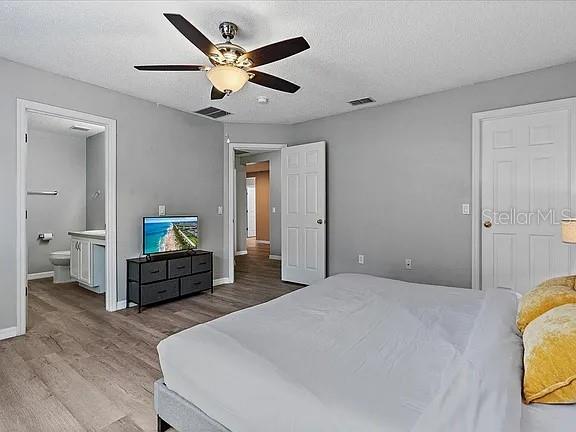 Image No.9-3 Bed Property for sale