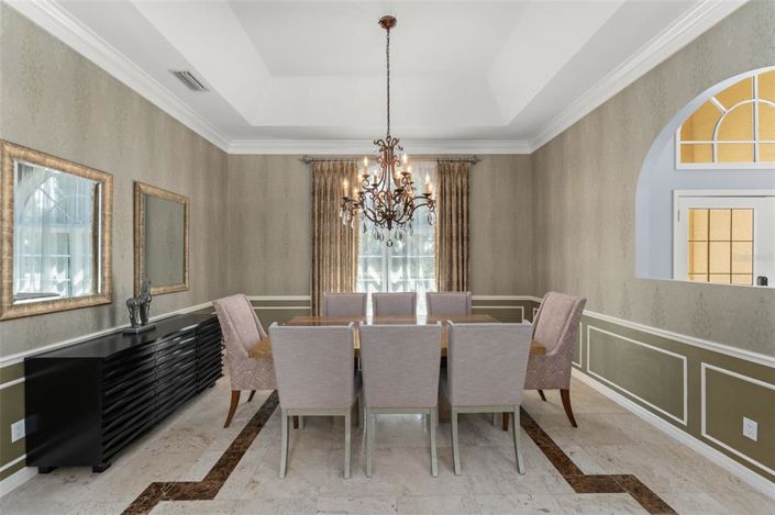 Image No.10-4 Bed Property for sale