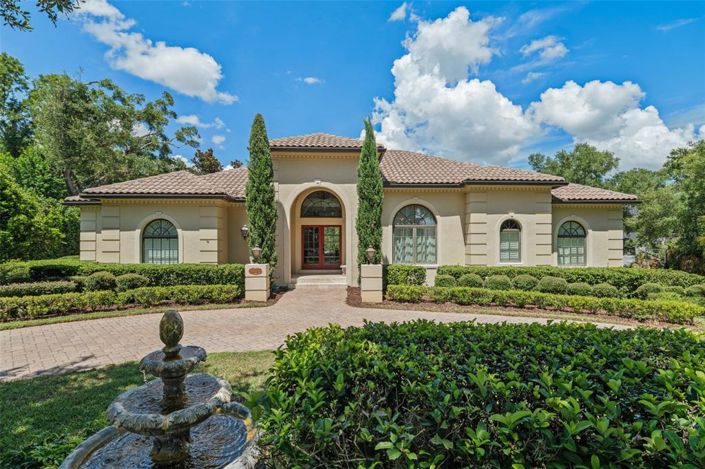 Image No.4-4 Bed Property for sale