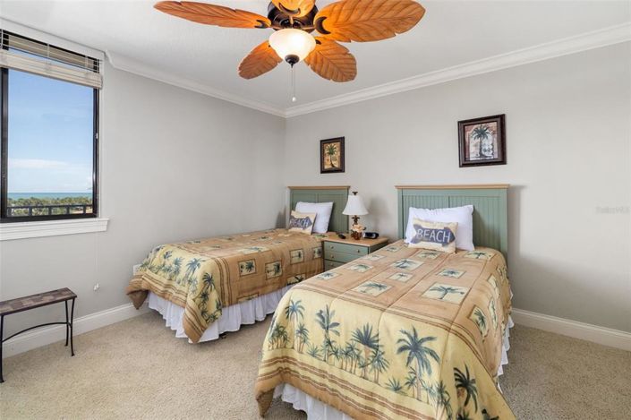 Image No.12-2 Bed Property for sale