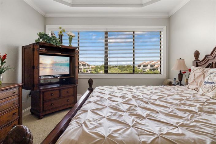 Image No.18-2 Bed Property for sale