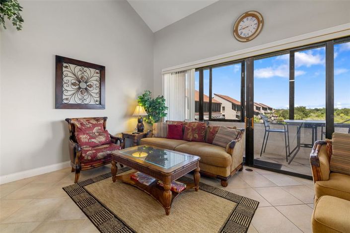 Image No.33-2 Bed Property for sale