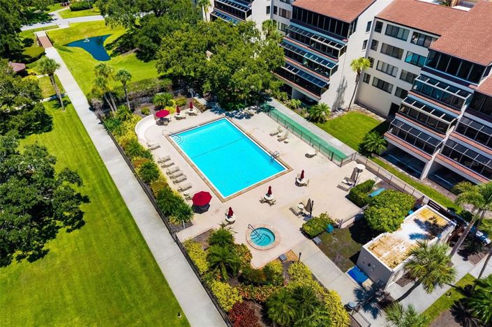 Image No.56-2 Bed Property for sale