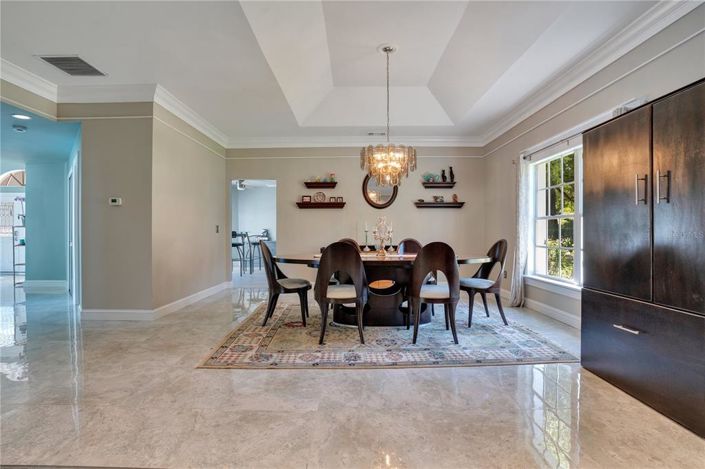 Image No.10-3 Bed Property for sale