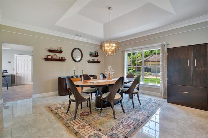 Image No.8-3 Bed Property for sale