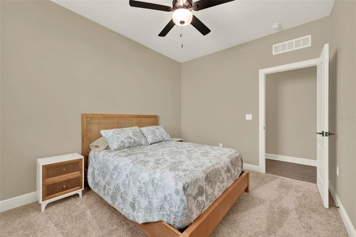 Image No.22-3 Bed Property for sale