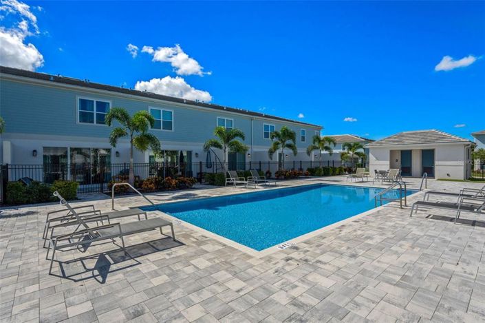 Image No.41-3 Bed Property for sale