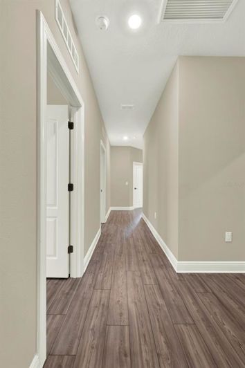 Image No.5-3 Bed Property for sale