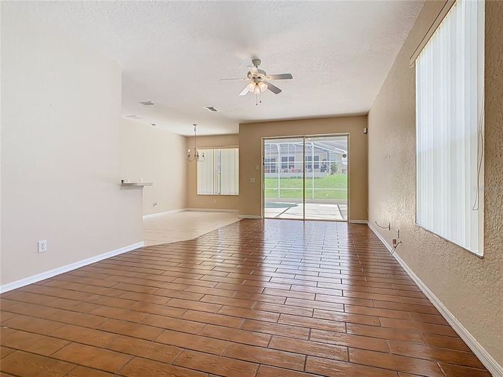 Image No.7-4 Bed Property for sale