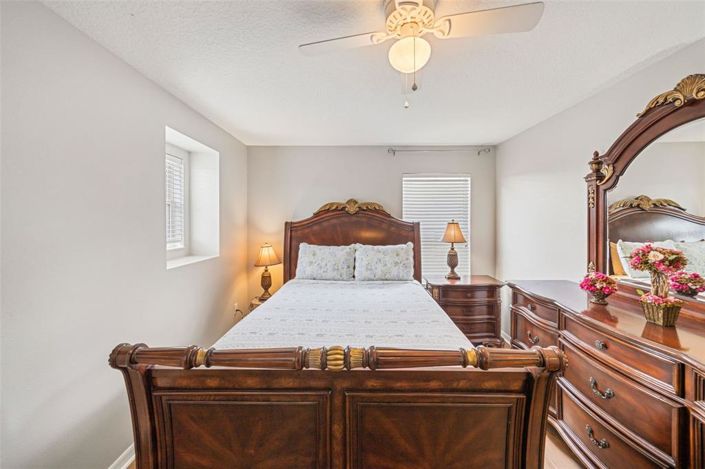 Image No.19-5 Bed Property for sale