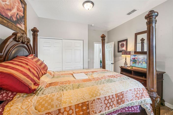 Image No.31-5 Bed Property for sale