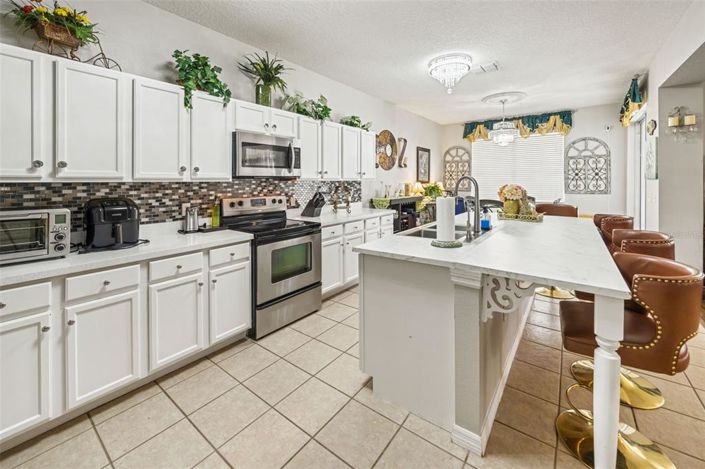 Image No.4-5 Bed Property for sale