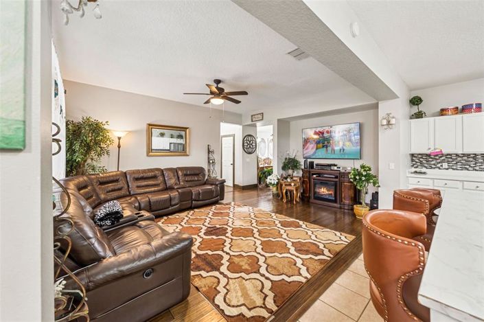 Image No.7-5 Bed Property for sale