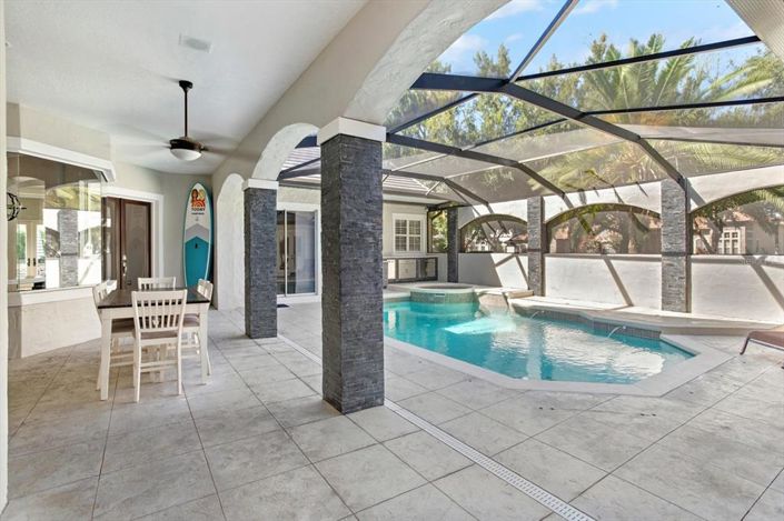 Image No.34-6 Bed Property for sale