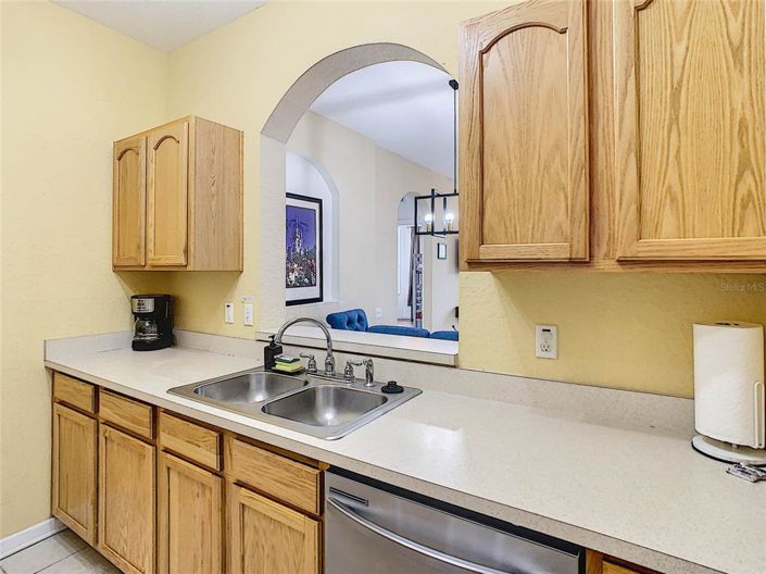 Image No.12-3 Bed Property for sale