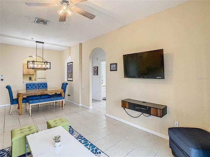 Image No.8-3 Bed Property for sale