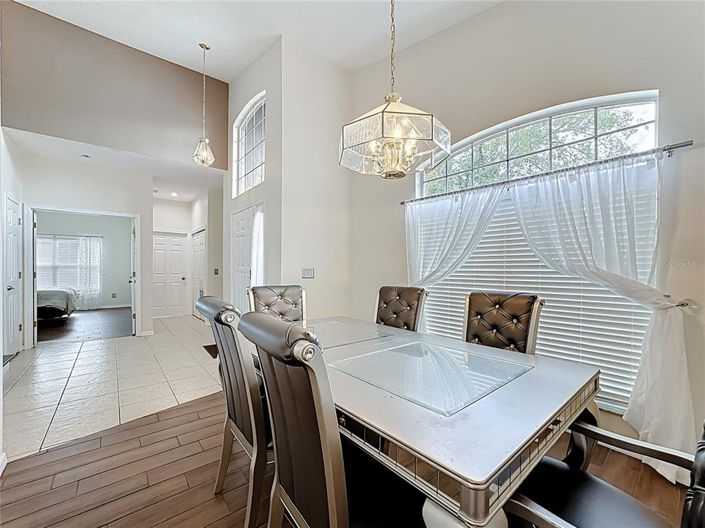 Image No.17-5 Bed Property for sale