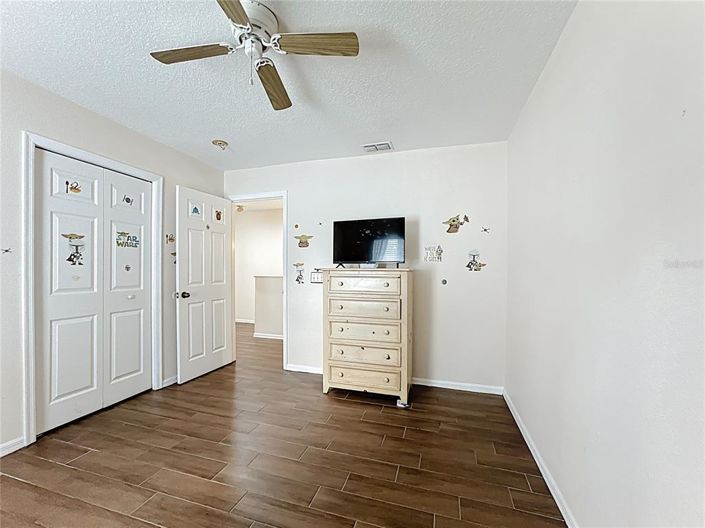 Image No.35-5 Bed Property for sale