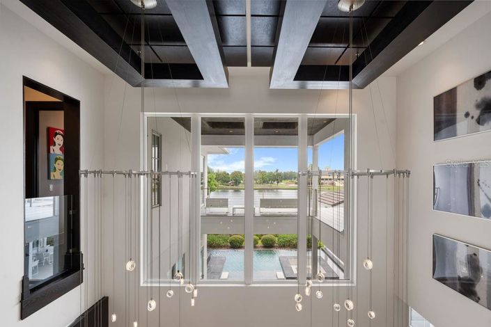 Image No.42-6 Bed Property for sale