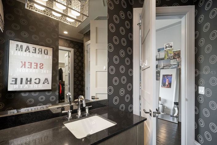 Image No.59-6 Bed Property for sale