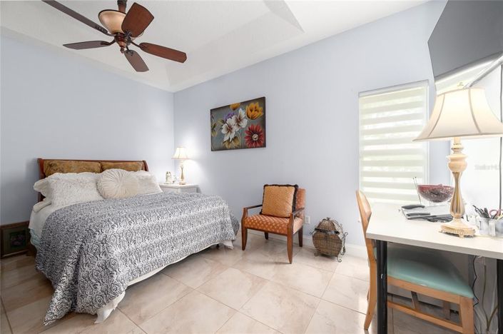 Image No.12-3 Bed Property for sale