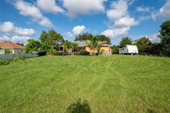 Image No.24-3 Bed Property for sale