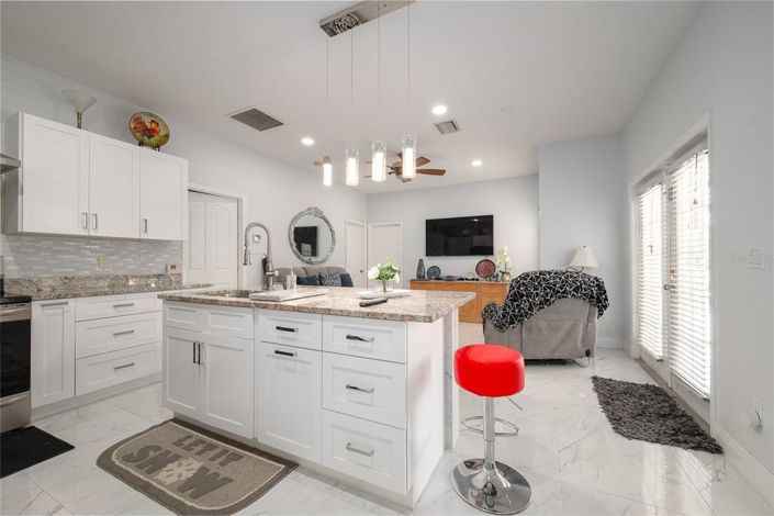 Image No.8-3 Bed Property for sale