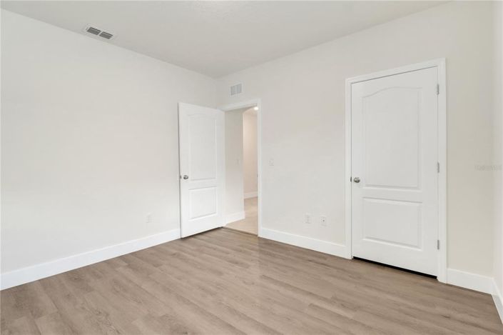 Image No.10-3 Bed Property for sale