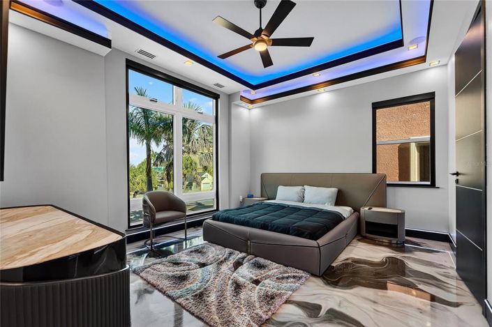 Image No.30-5 Bed Property for sale