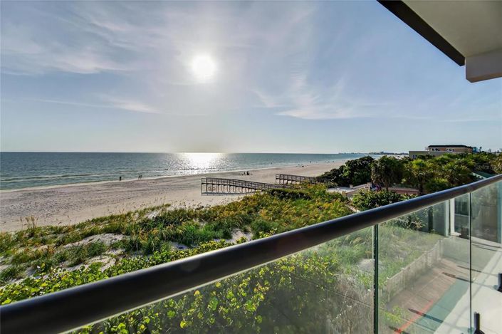 Image No.43-5 Bed Property for sale