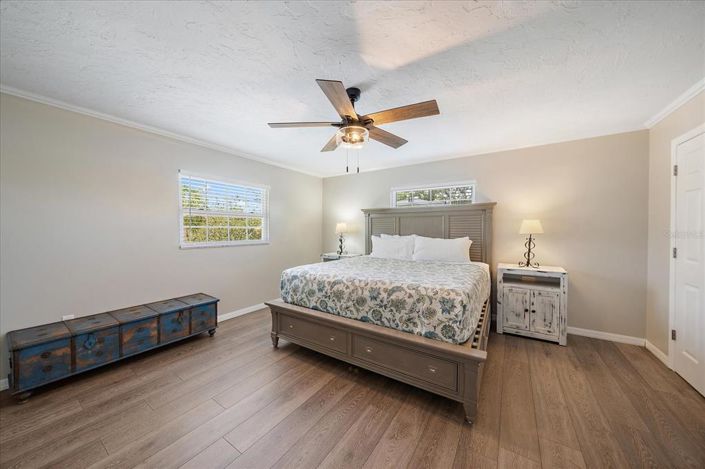 Image No.14-4 Bed Property for sale