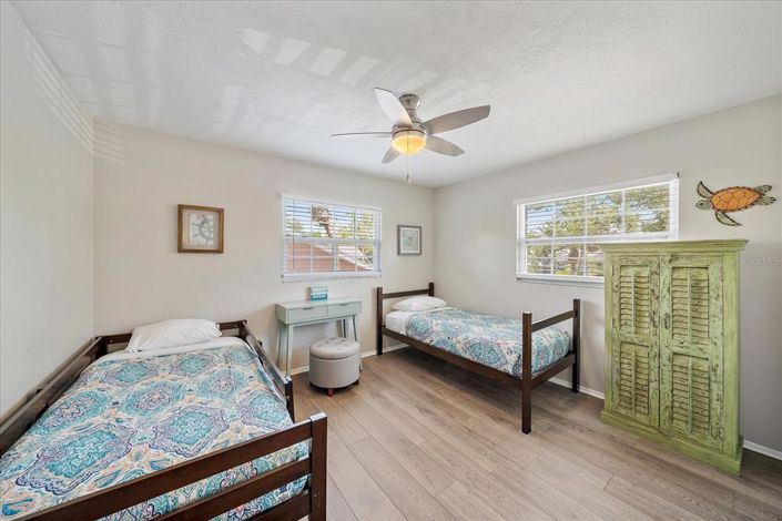 Image No.22-4 Bed Property for sale