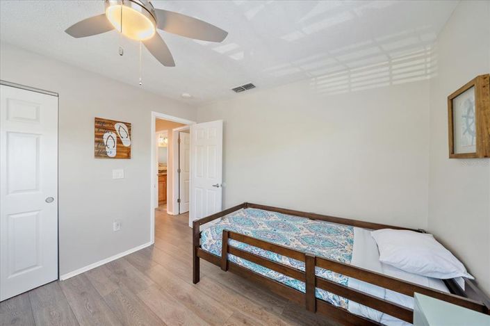 Image No.24-4 Bed Property for sale