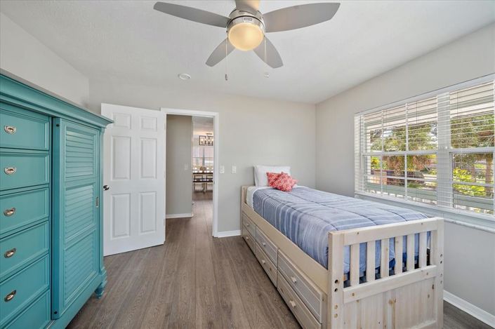 Image No.26-4 Bed Property for sale