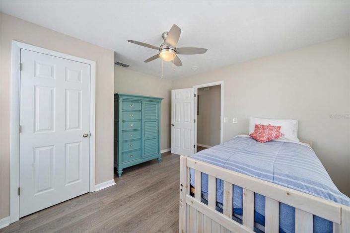 Image No.27-4 Bed Property for sale