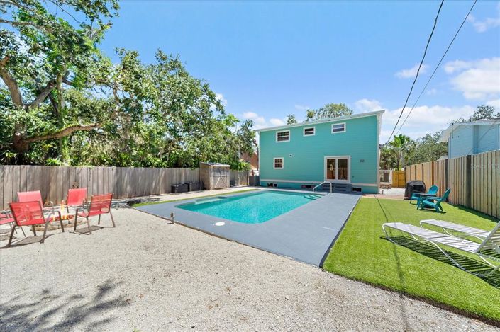 Image No.30-4 Bed Property for sale