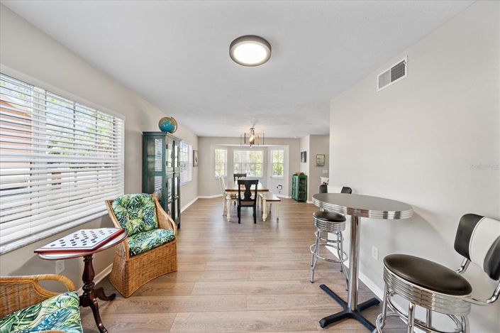 Image No.5-4 Bed Property for sale