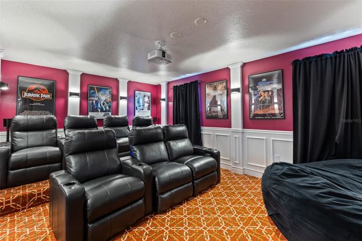 Image No.36-8 Bed Property for sale