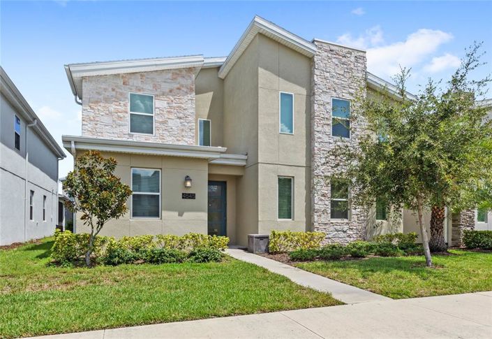 Image No.2-9 Bed Property for sale