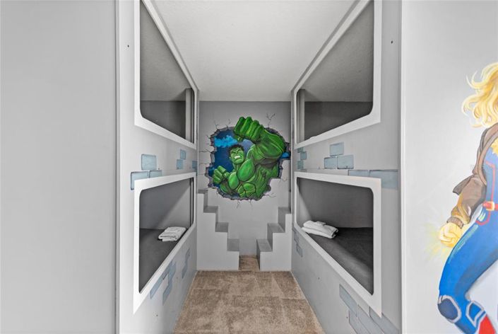 Image No.23-9 Bed Property for sale