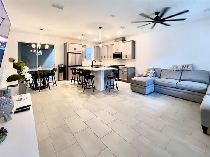 Image No.4-3 Bed Townhouse for sale