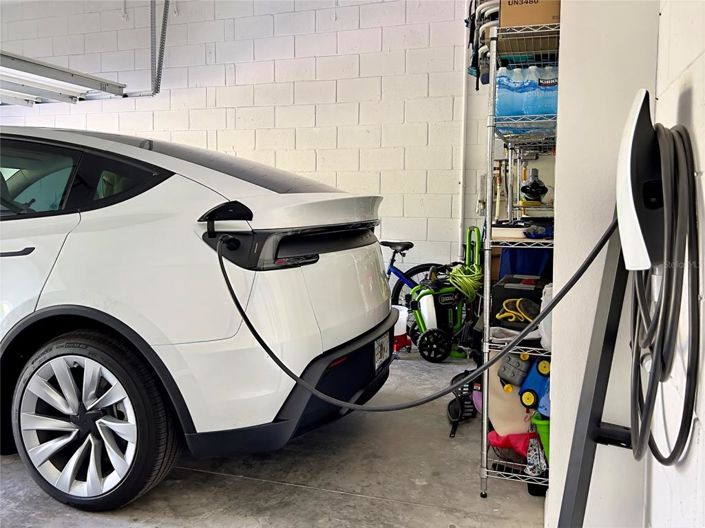 Image No.8-3 Bed Townhouse for sale