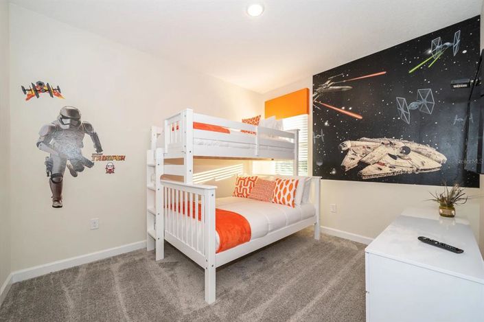 Image No.20-6 Bed Property for sale