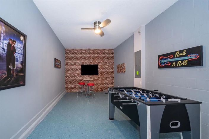 Image No.23-6 Bed Property for sale